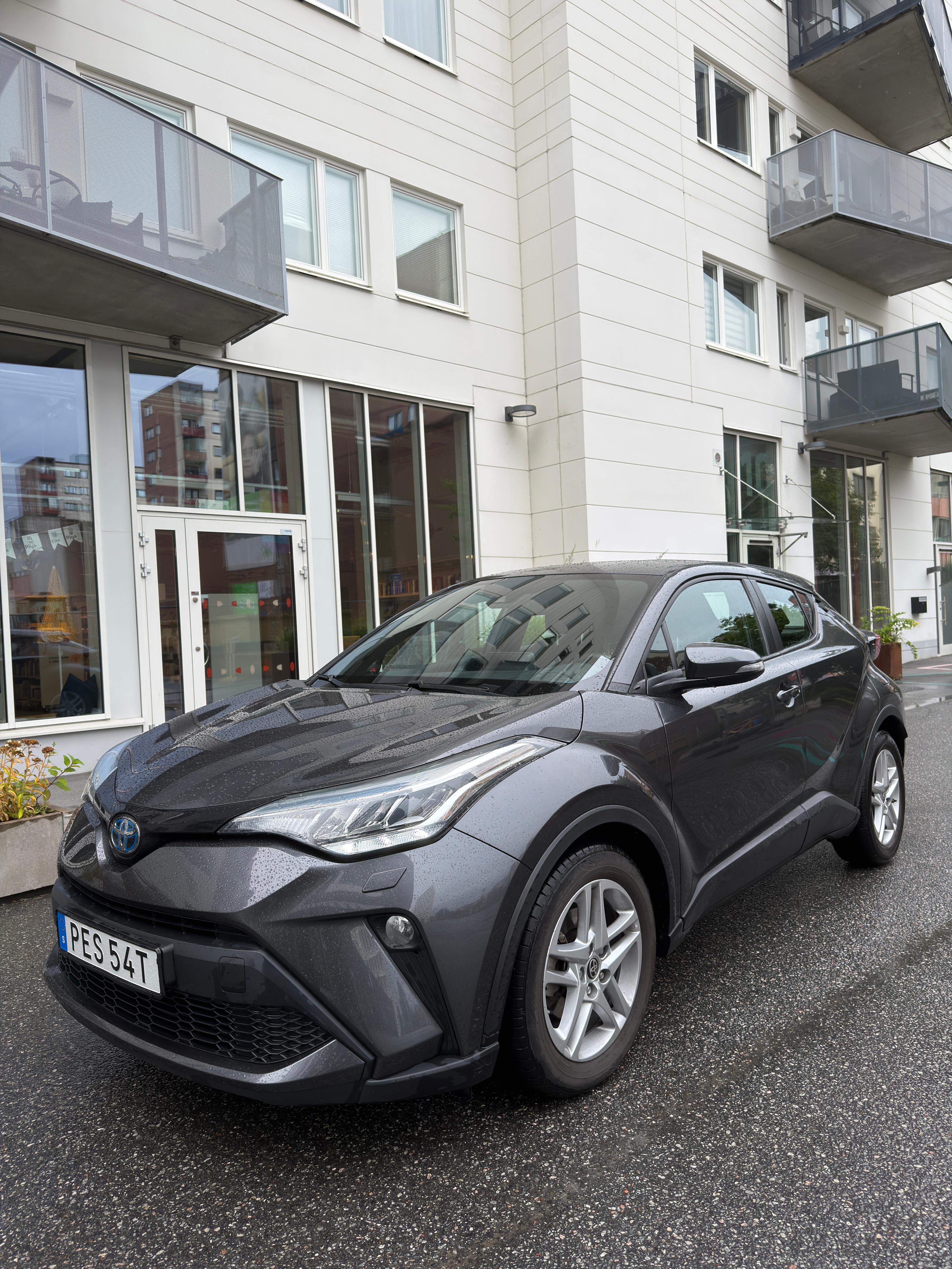 Toyota C-HR Hybrid CVT 2023, bild 3/10
