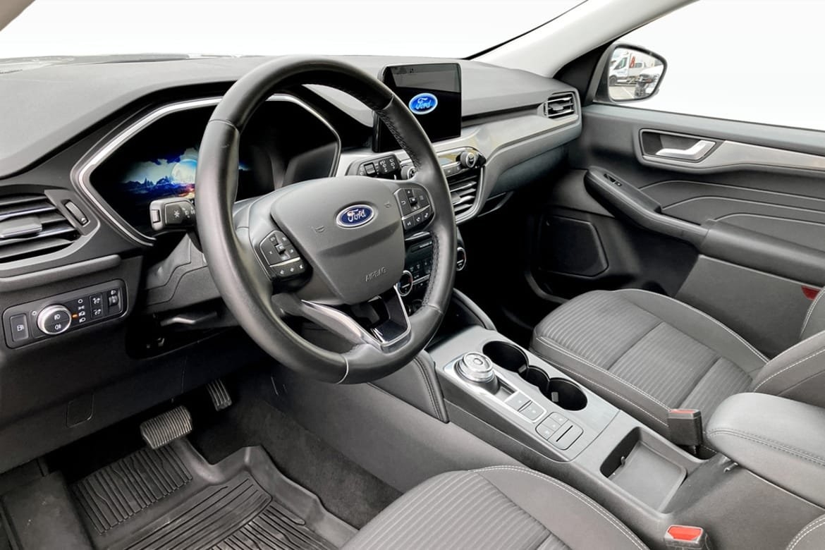 Ford Kuga Plug-In Hybrid E-CVT 225hk 2022, bild 5/9