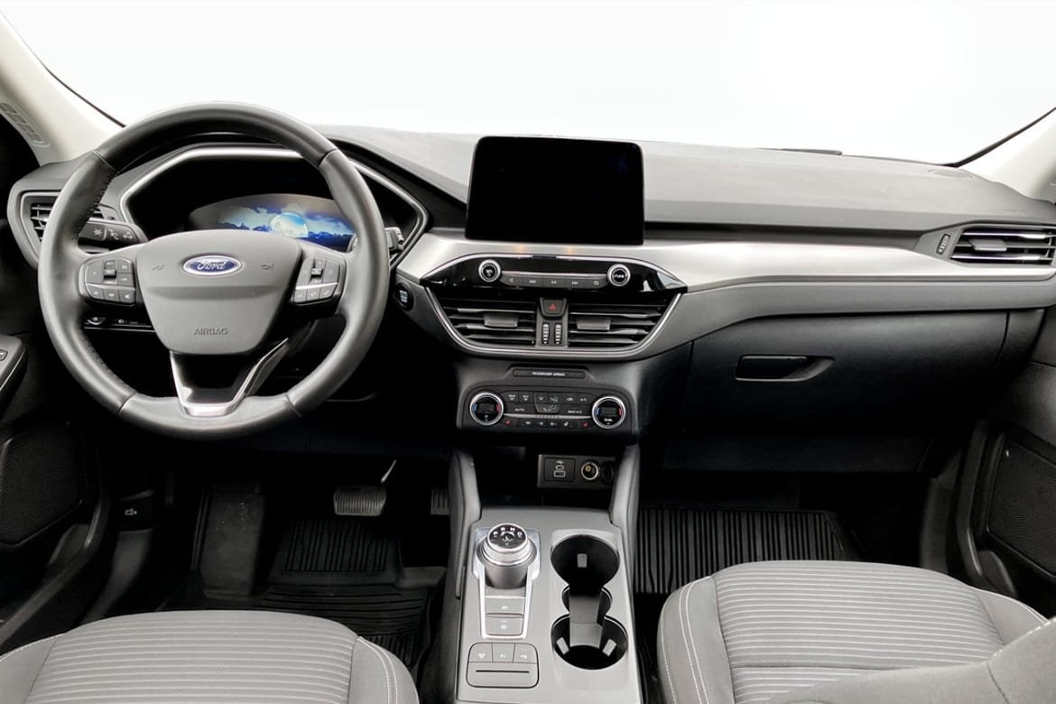 Ford Kuga Plug-In Hybrid E-CVT 225hk 2022, bild 4/9