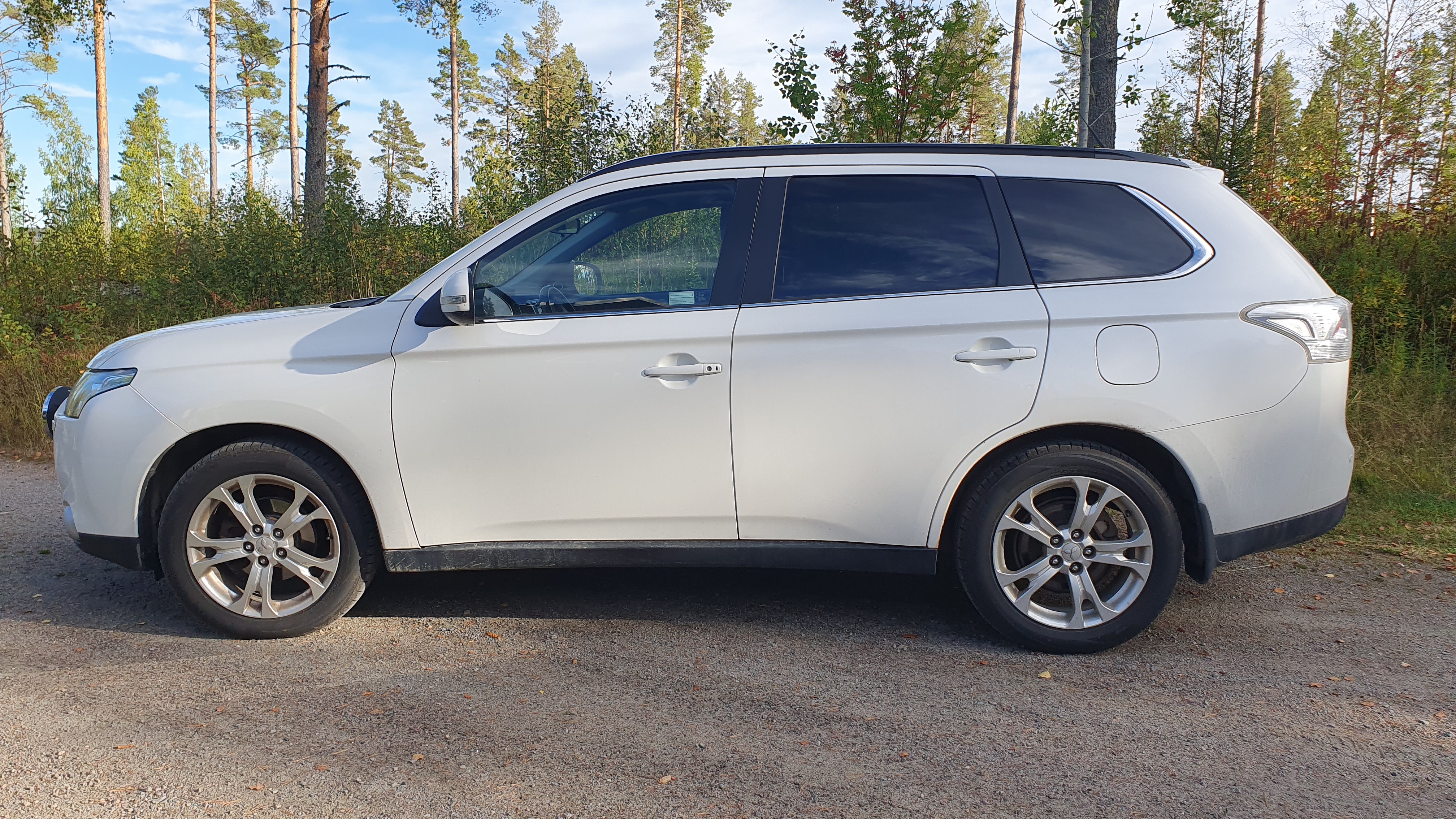 Mitsubishi Outlander 2014, bild 2/9