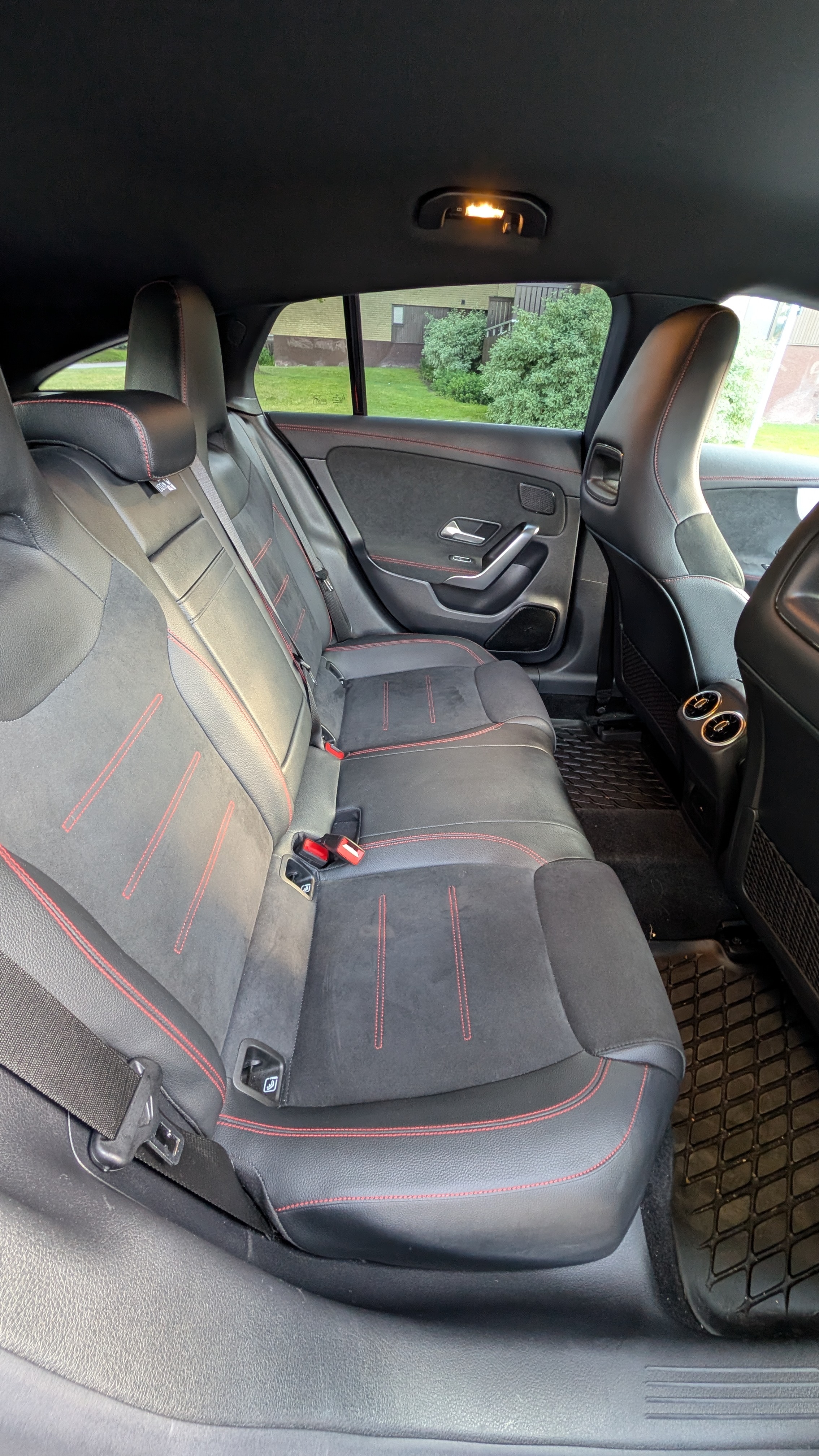 Mercedes-Benz CLA 2023, bild 4/8