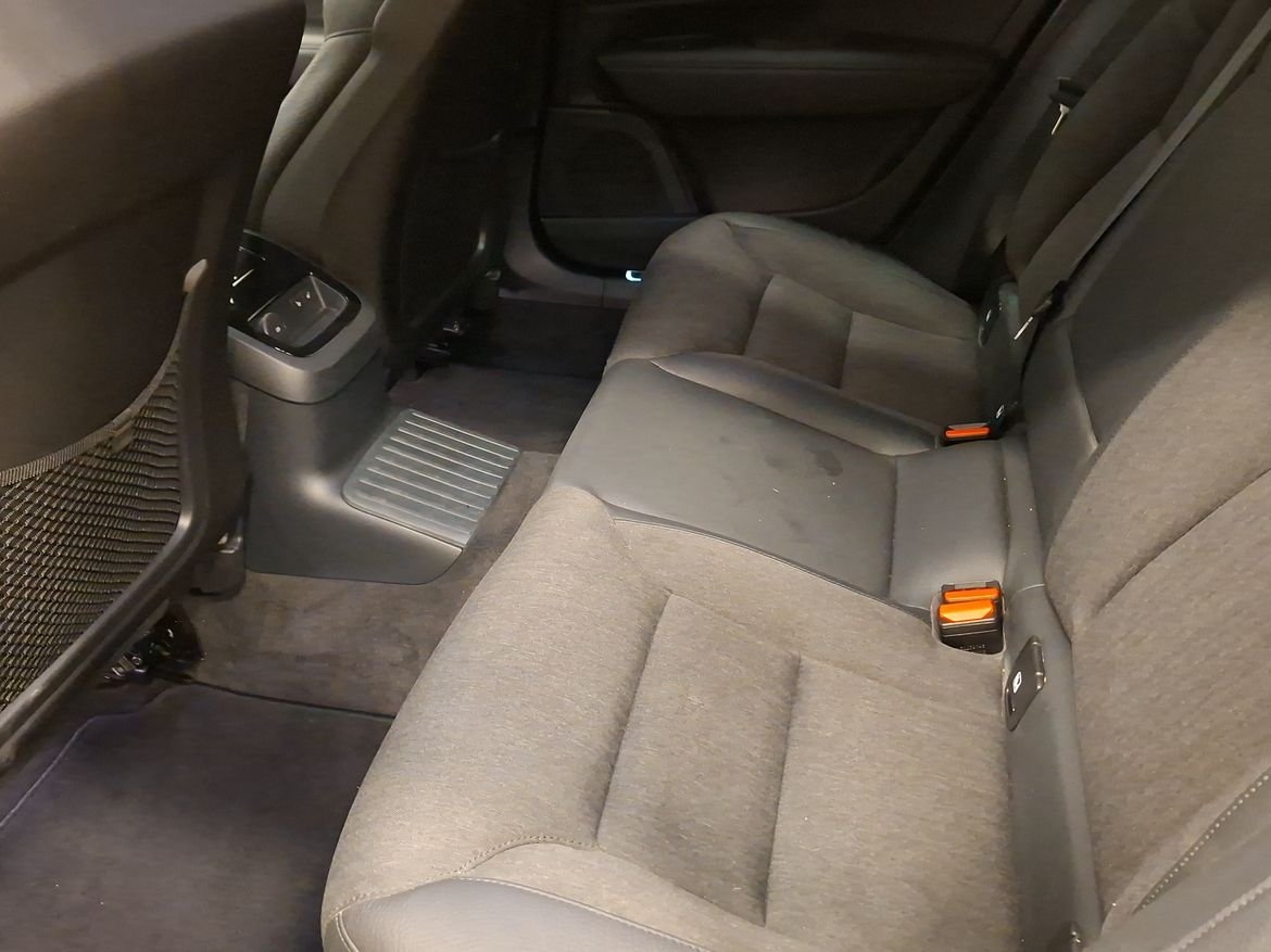 Volvo V90 Recharge T6 Core Edition 2023, photo 6/16