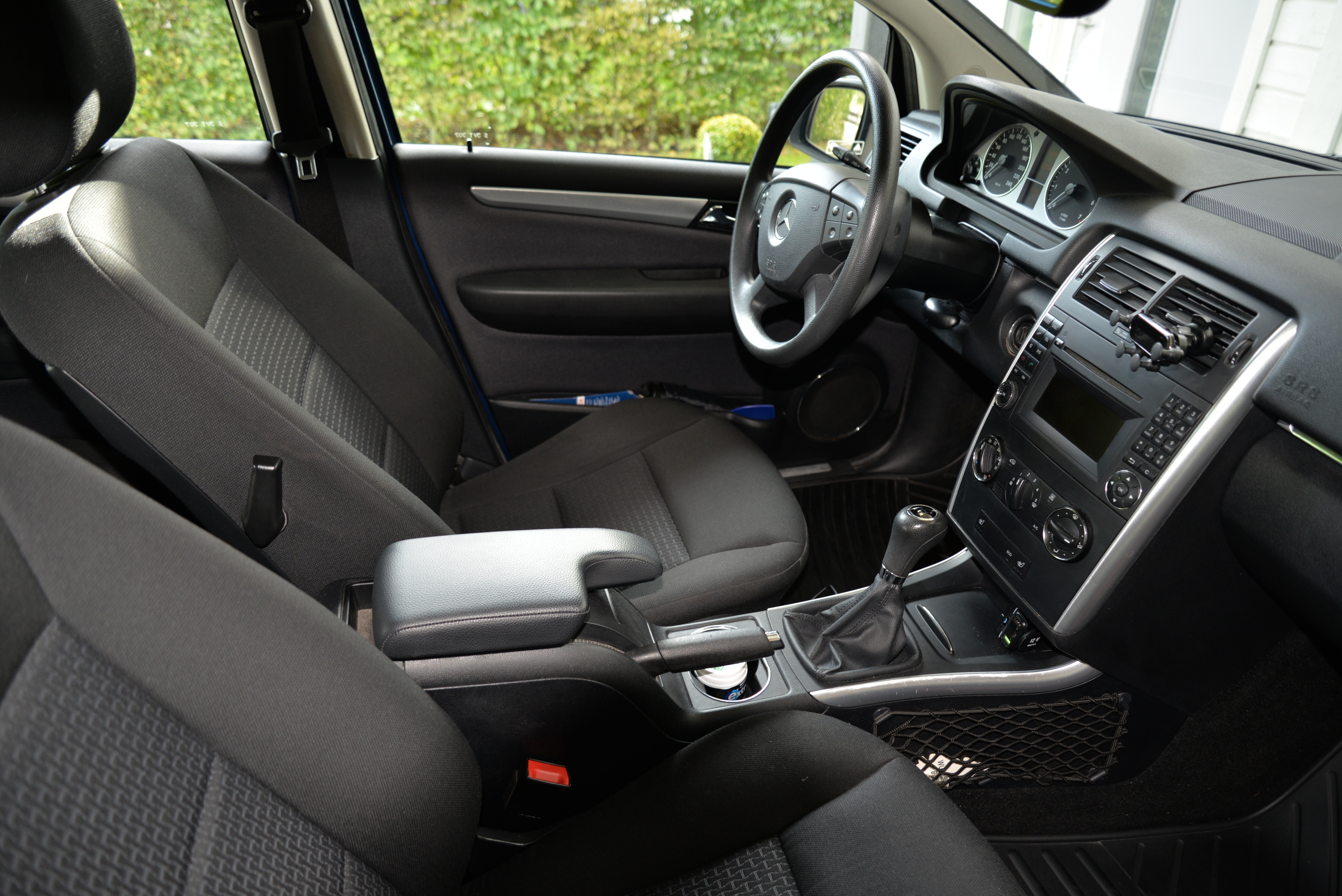 Mercedes-Benz B 180 Manuell 2010, bild 3/5