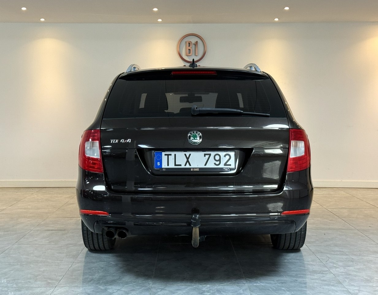 Skoda Superb 2013, kuva 7/10