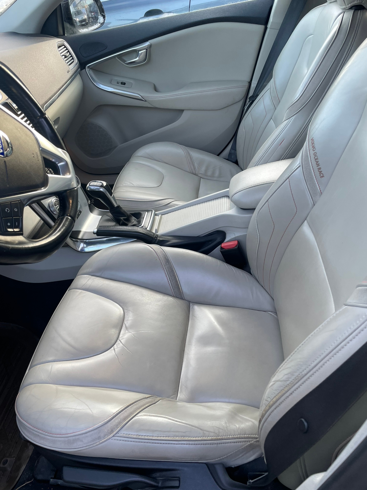 Volvo V40 D4 Manuell 2015, photo 5/6