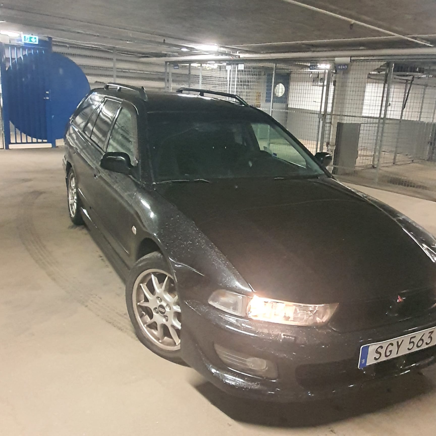Mitsubishi Galant