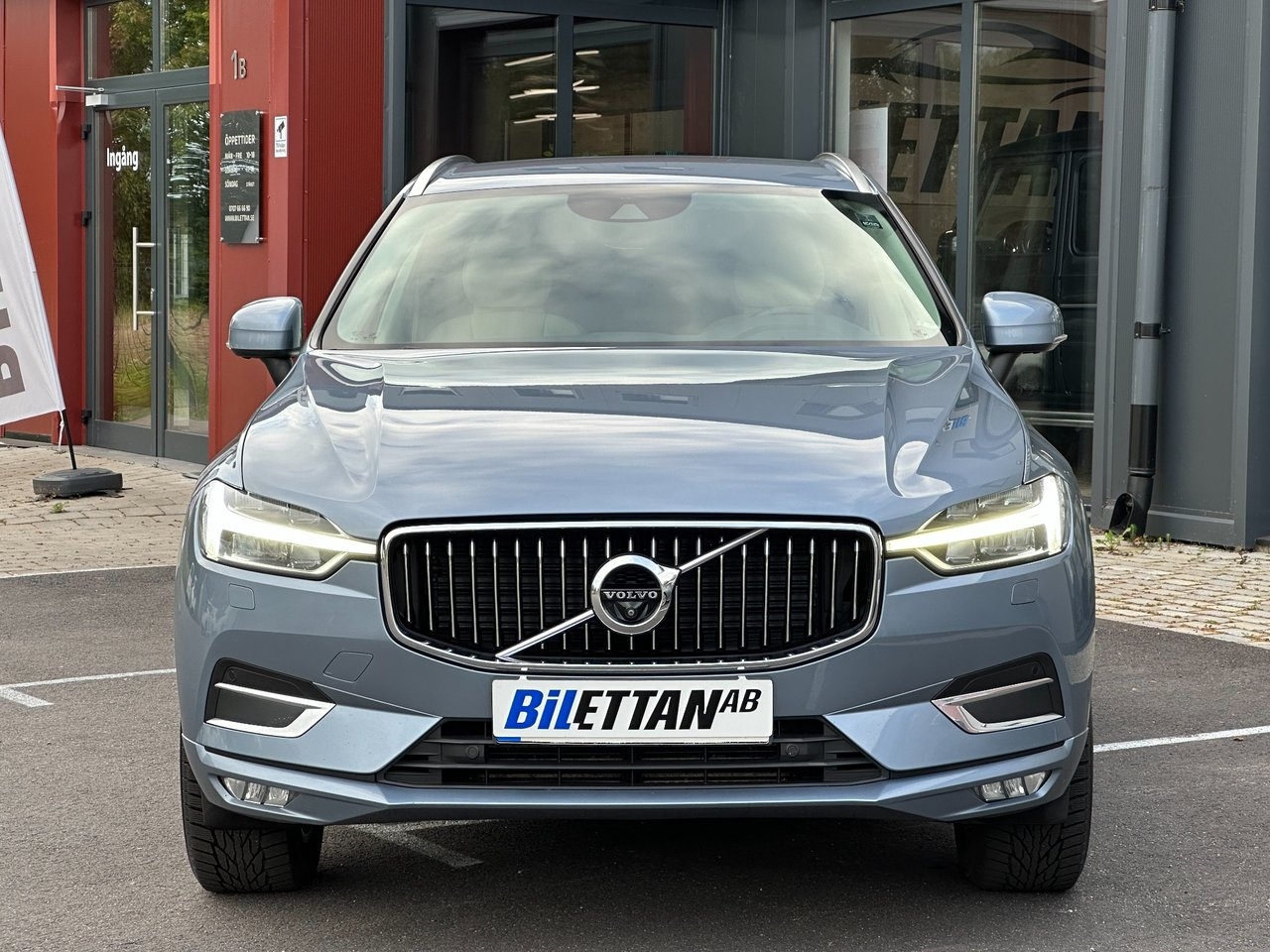 Volvo XC60 D5 AWD Geartronic Inscription 2018, bild 3/10