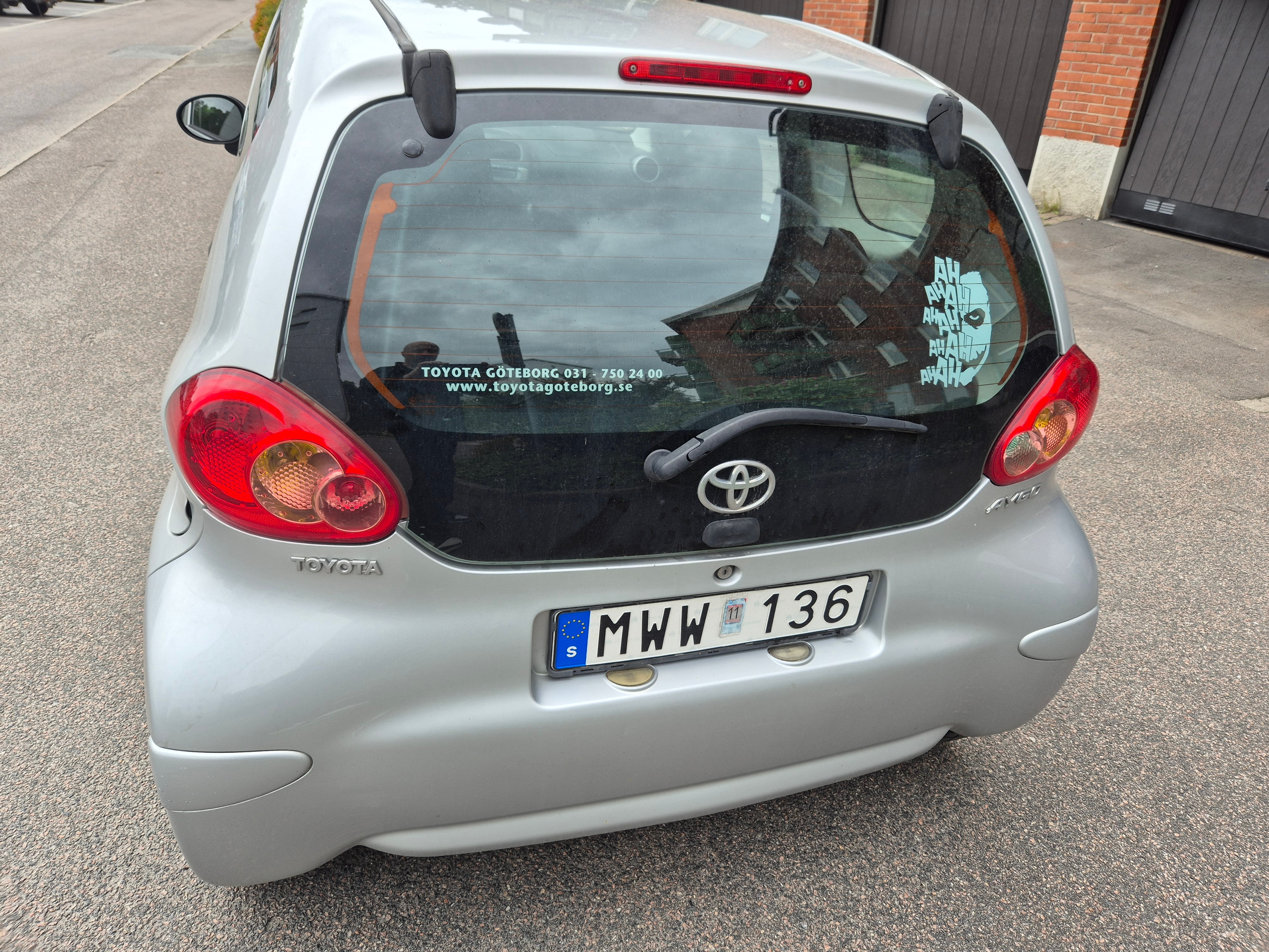 Toyota Aygo 3-dörrar 1.0 VVT-i Manuell 2008, bild 3/5