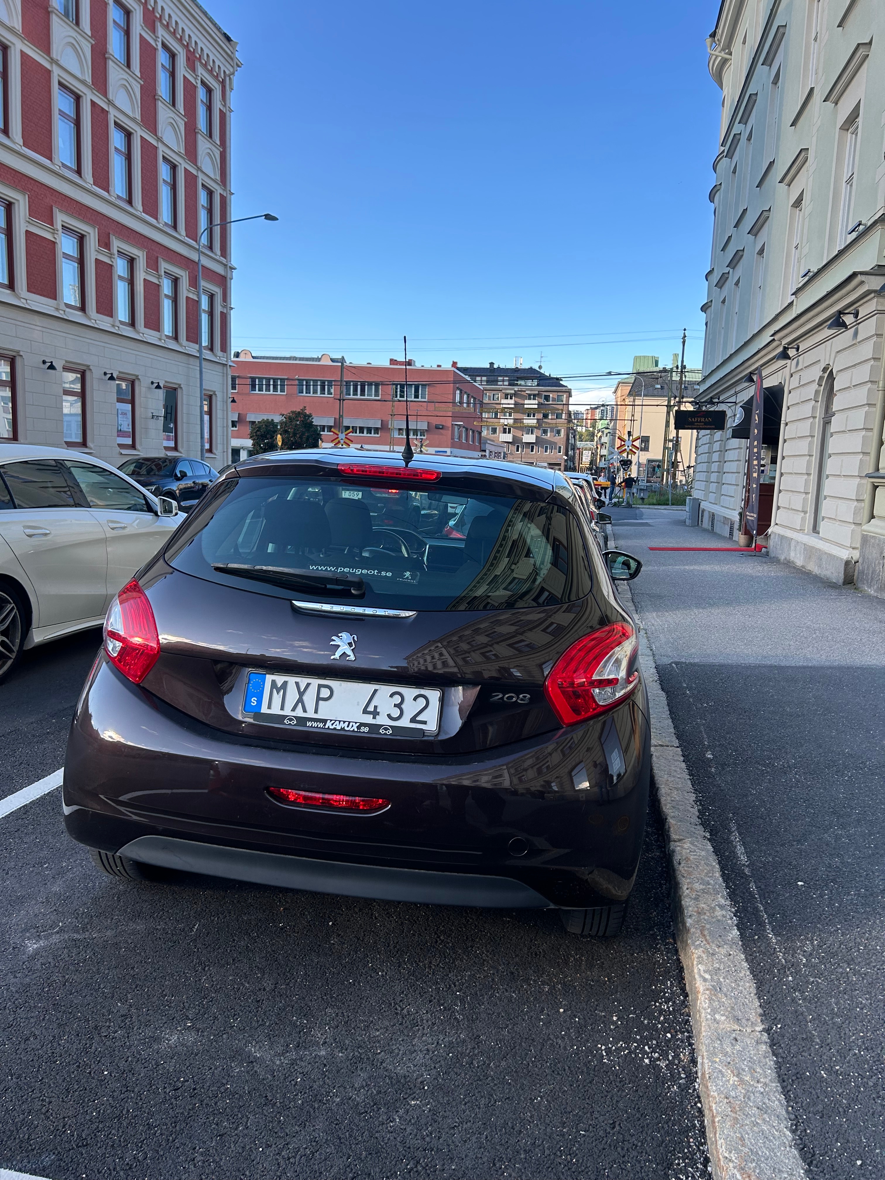 Peugeot 208 2012, bild 2/8