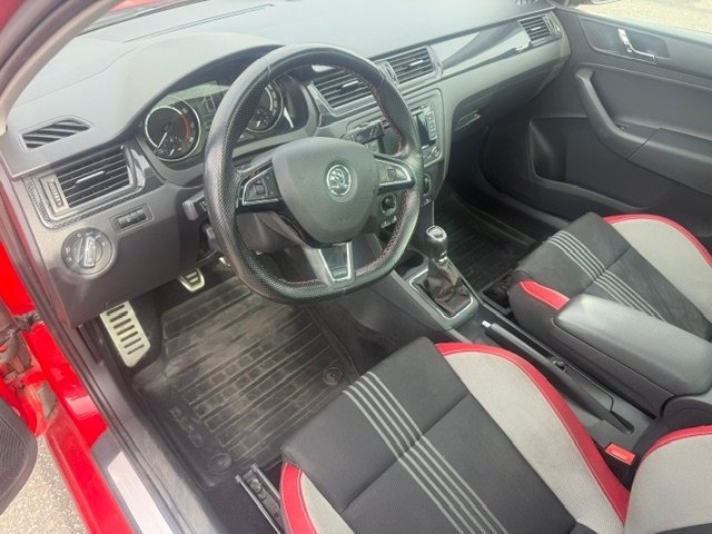 Skoda Rapid 2015, bild 6/10