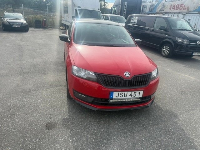 Skoda Rapid 2015, bild 2/10