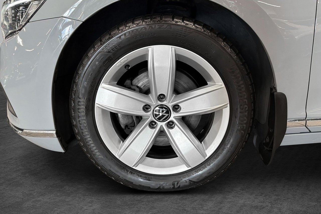 Volkswagen Passat 2022, bild 2/10