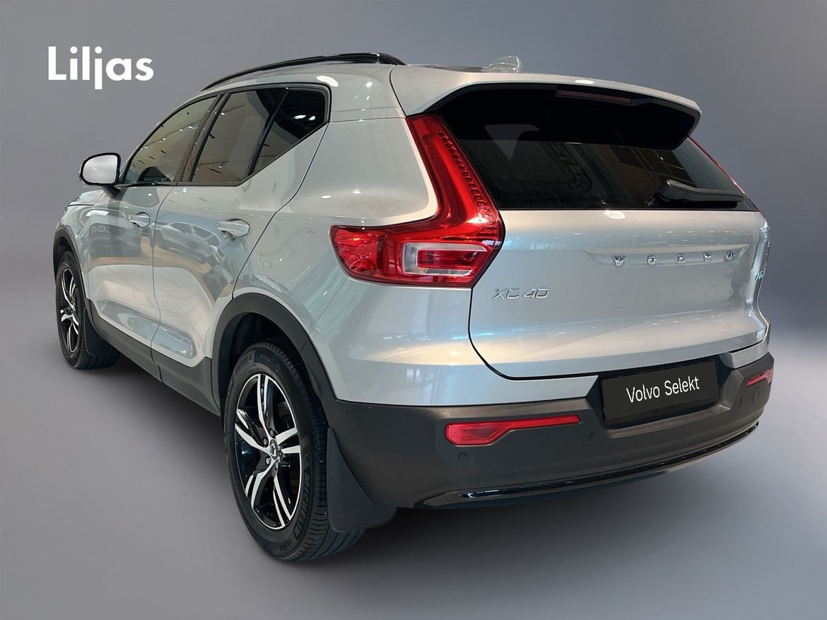 Volvo XC40 B3 FWD Bensin Plus Dark 2025, bild 4/15