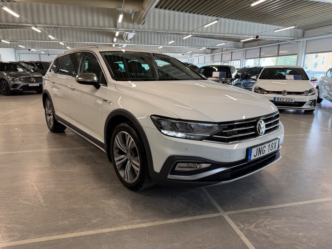 Volkswagen Passat 2020, bild 2/10