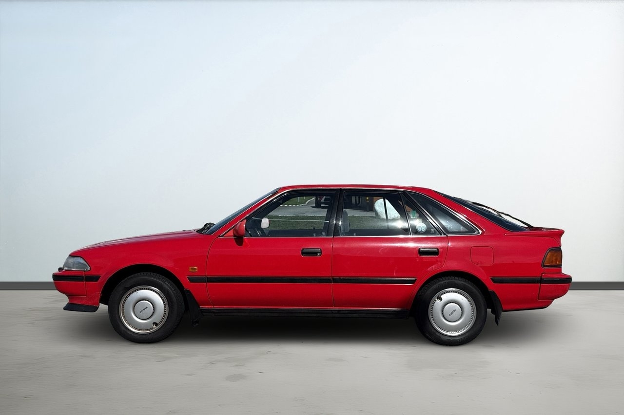 Toyota Carina Liftback 2.0 1988, bild 2/10
