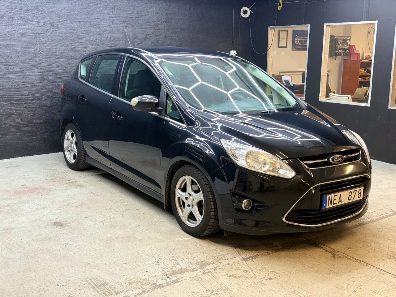 Ford C-Max 1.0 EcoBoost Titanium Euro 5 2013, photo 4/10