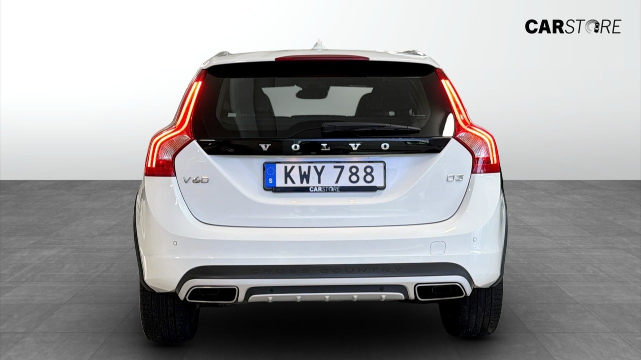 Volvo V60 Cross Country 2016, kuva 7/17