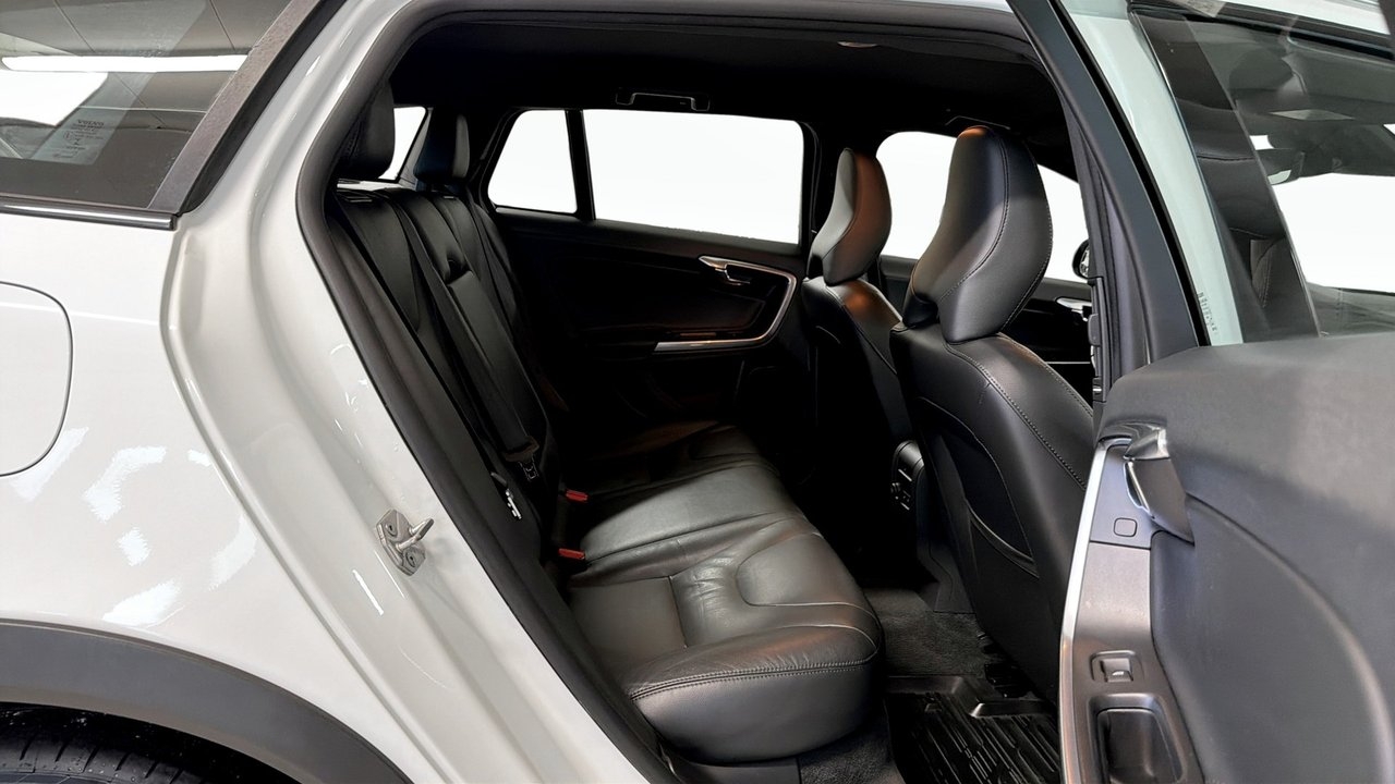 Volvo V60 Cross Country 2016, kuva 5/17
