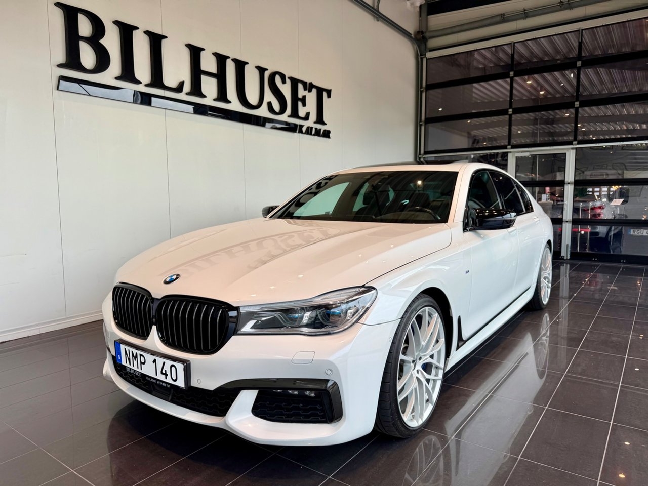 BMW 740
