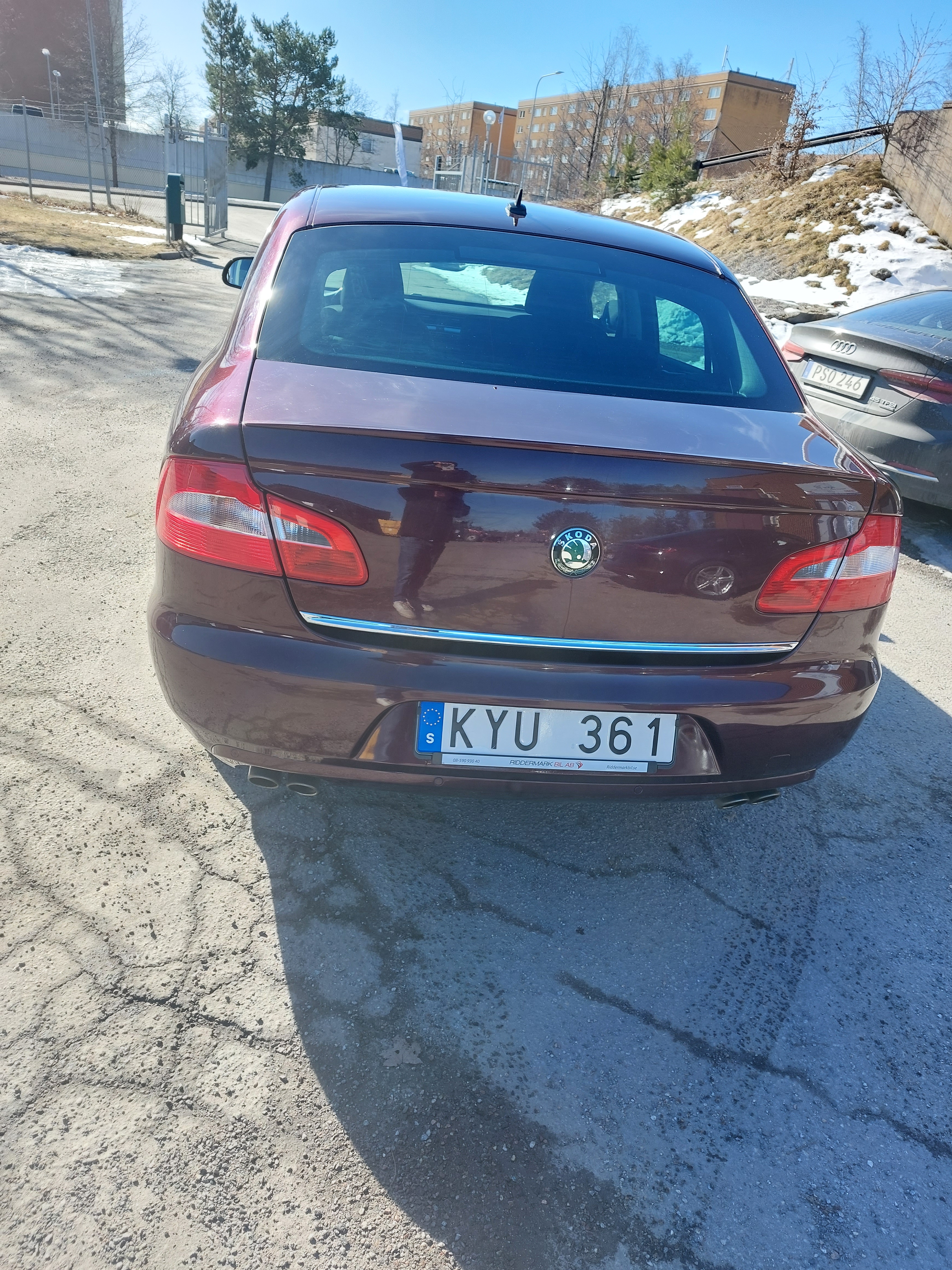 Skoda Superb 2.0 TSI DSG Sekventiell 2011, bild 6/6