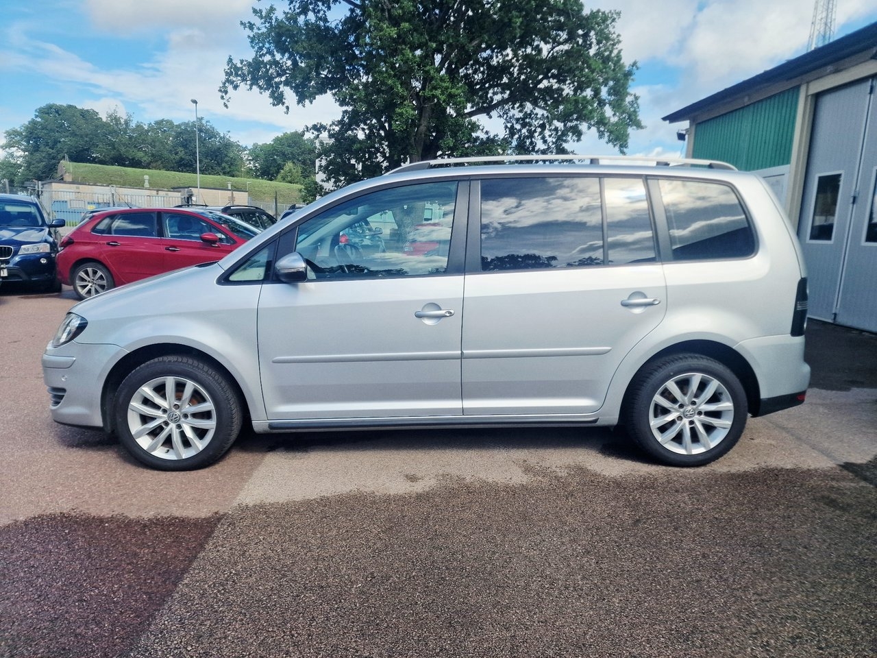 Volkswagen Touran 2010, bild 7/10