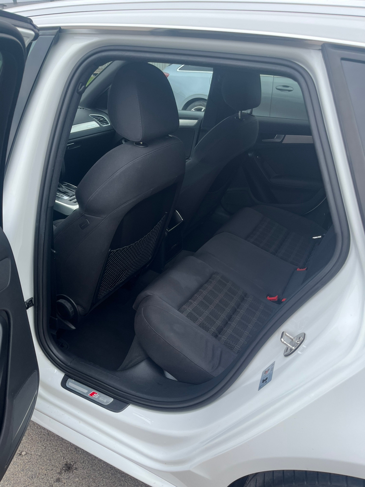 Audi A4 2014, bild 6/7
