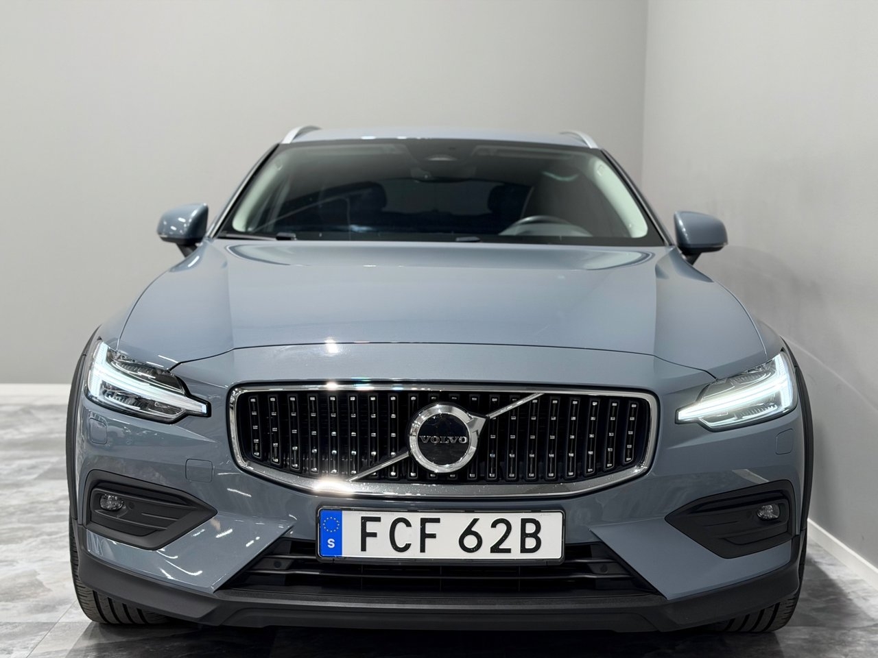 Volvo V60 Cross Country 2023, kuva 3/33