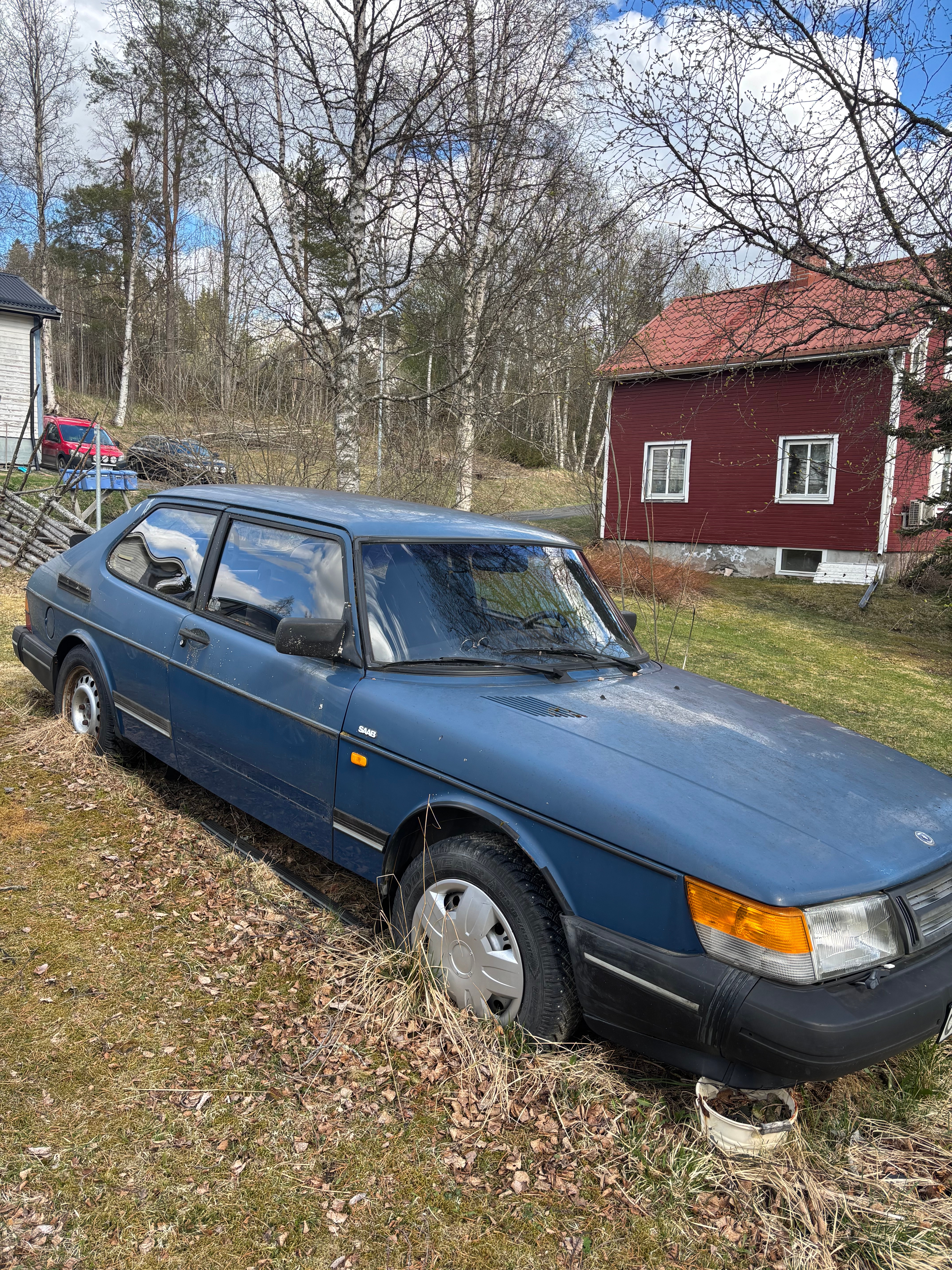 Saab 900 3-dörrar 2.0 Manuell 1989, photo 2/3