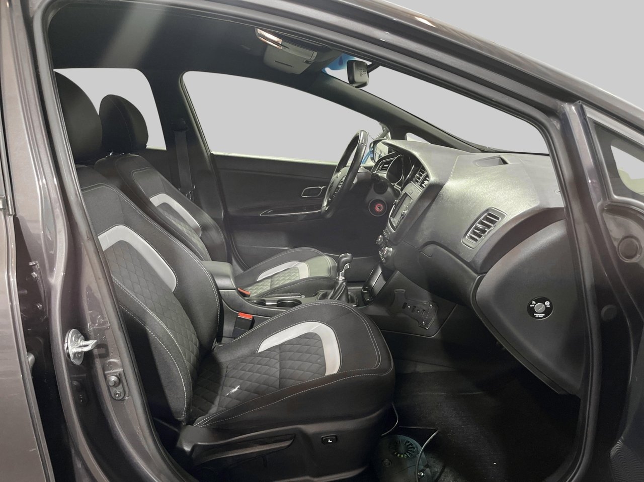 Kia Ceed 2016, bild 4/9