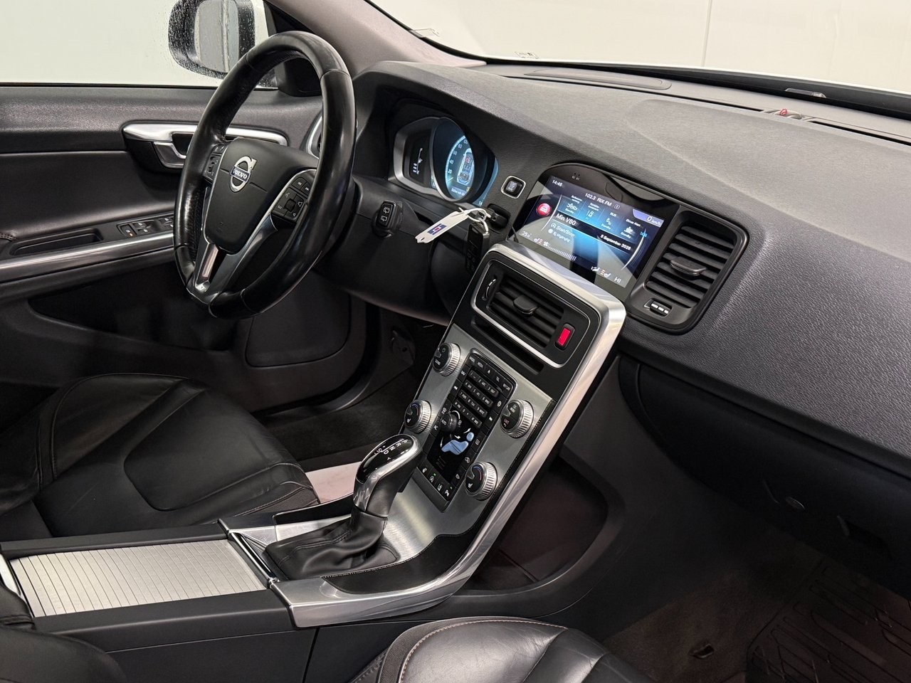 Volvo V60 2016, kuva 7/10