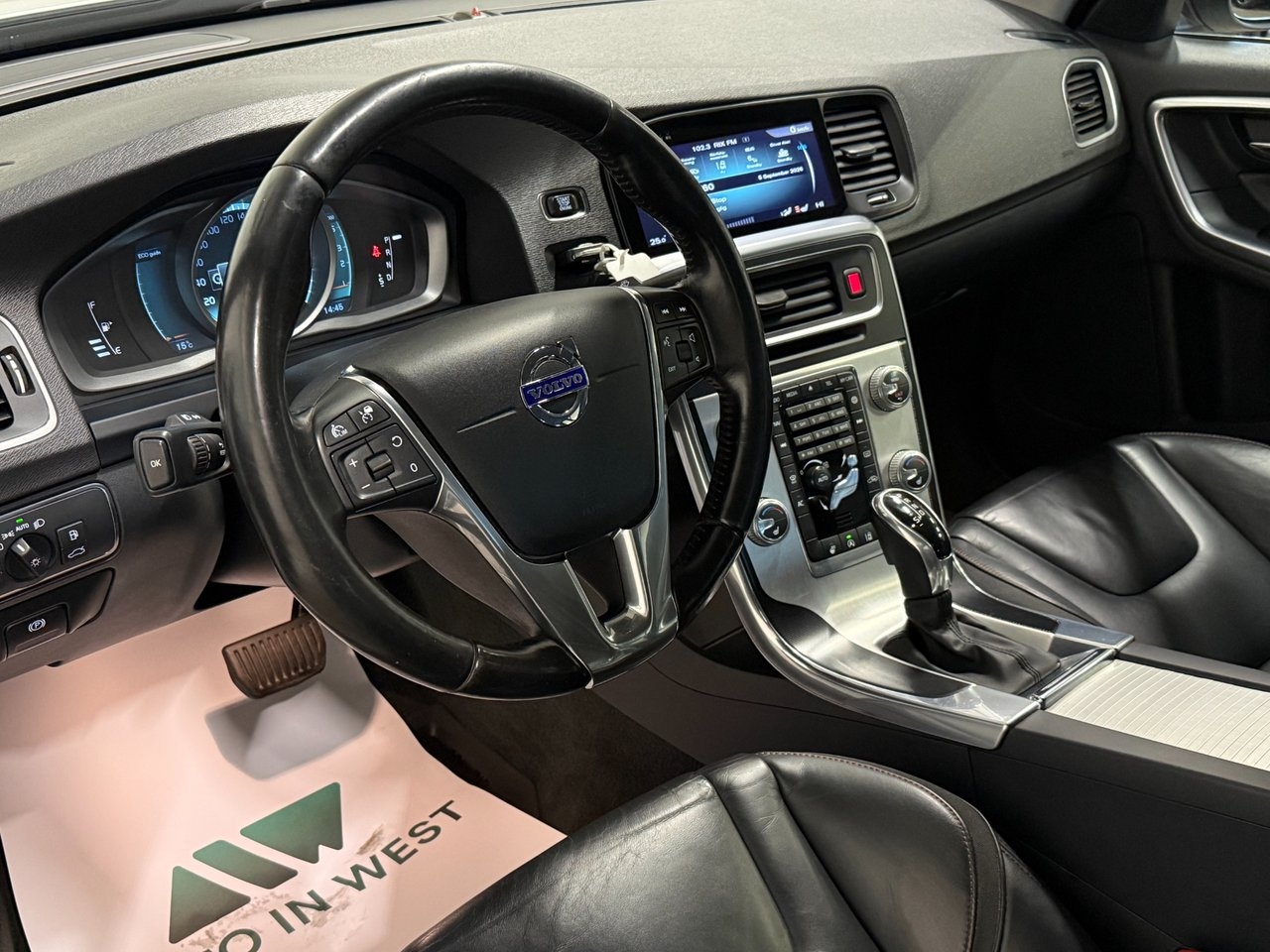 Volvo V60 2016, kuva 6/10