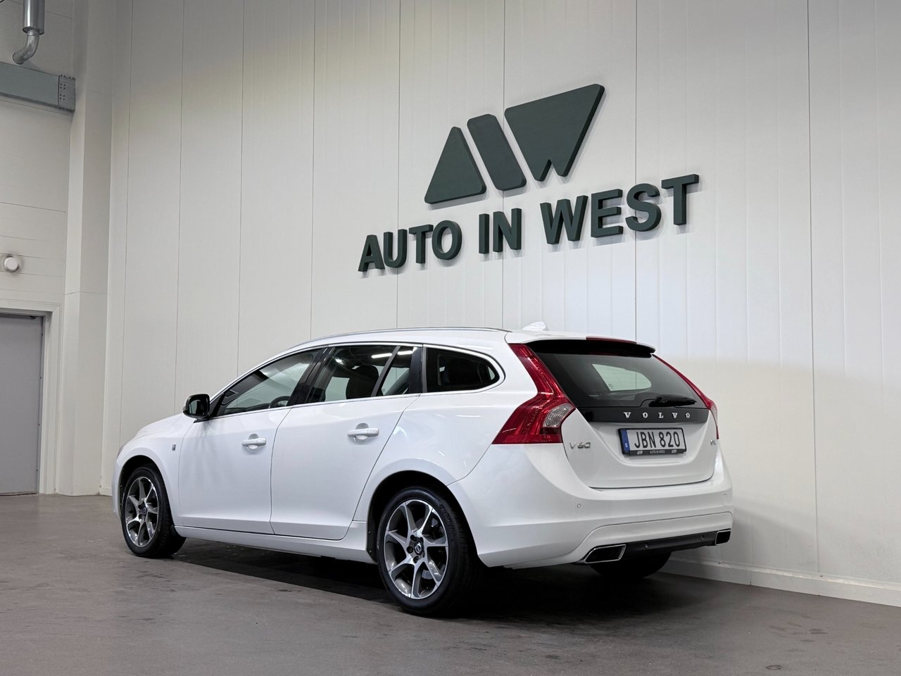 Volvo V60 2016, kuva 4/10