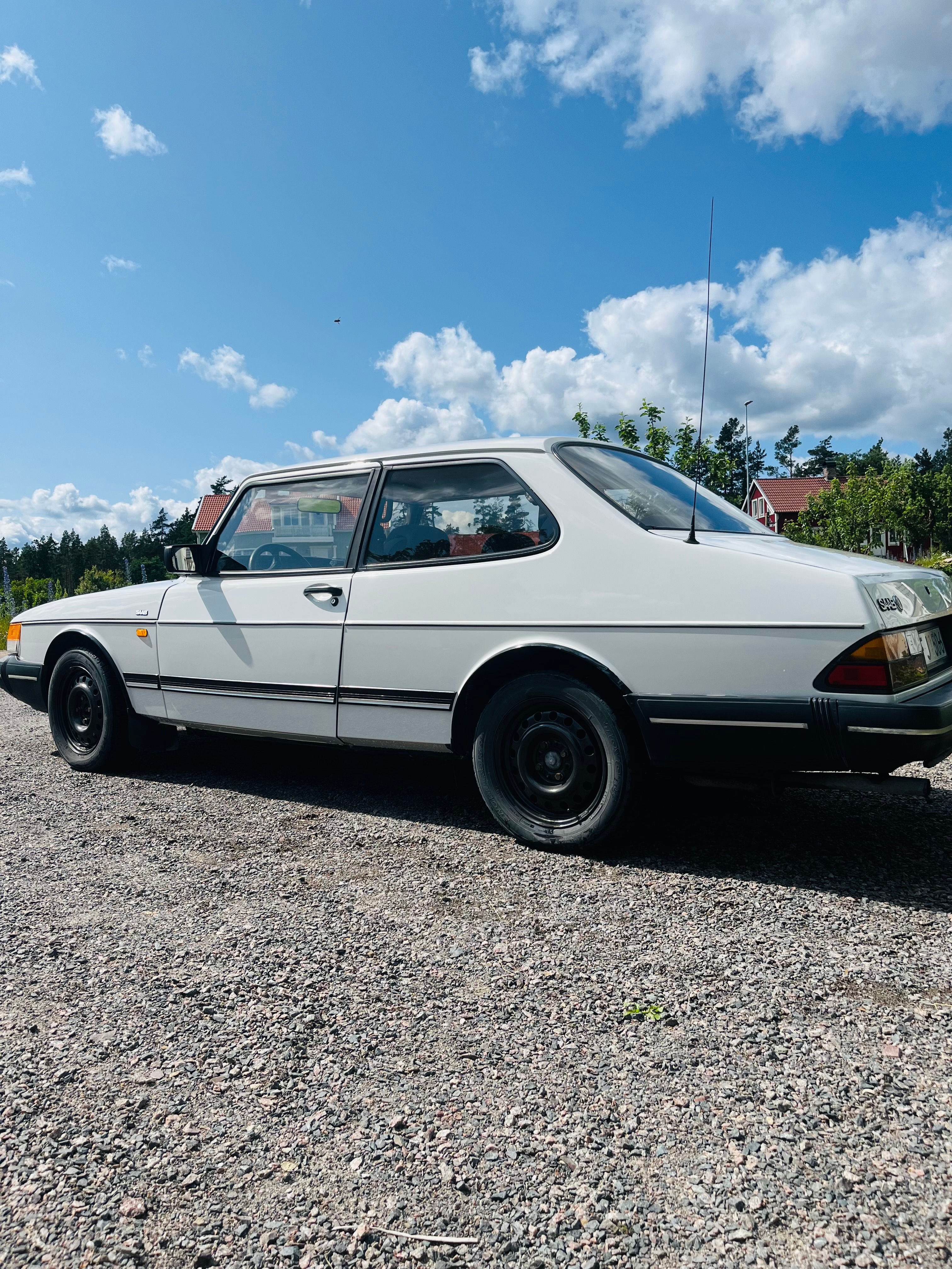 Saab 900 2-dörrar Sedan 2.0 Manuell 1988, bild 2/2