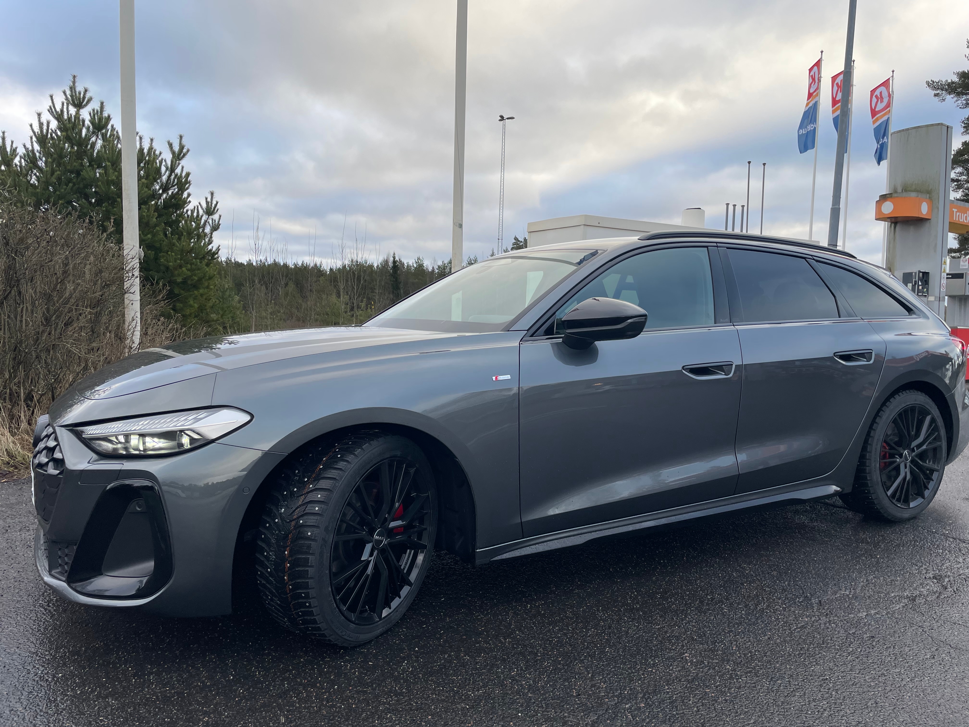 Audi A5 Avant 2.0 TDI quattro S Tronic 2025, photo 3/6
