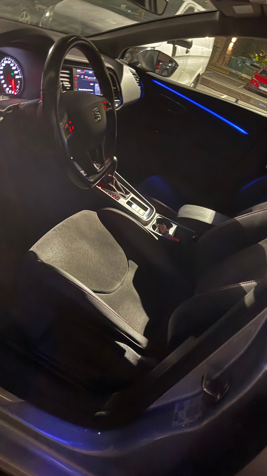 Seat Leon FR ST 2.0 TDI DSG Sekventiell 2018, kuva 2/10
