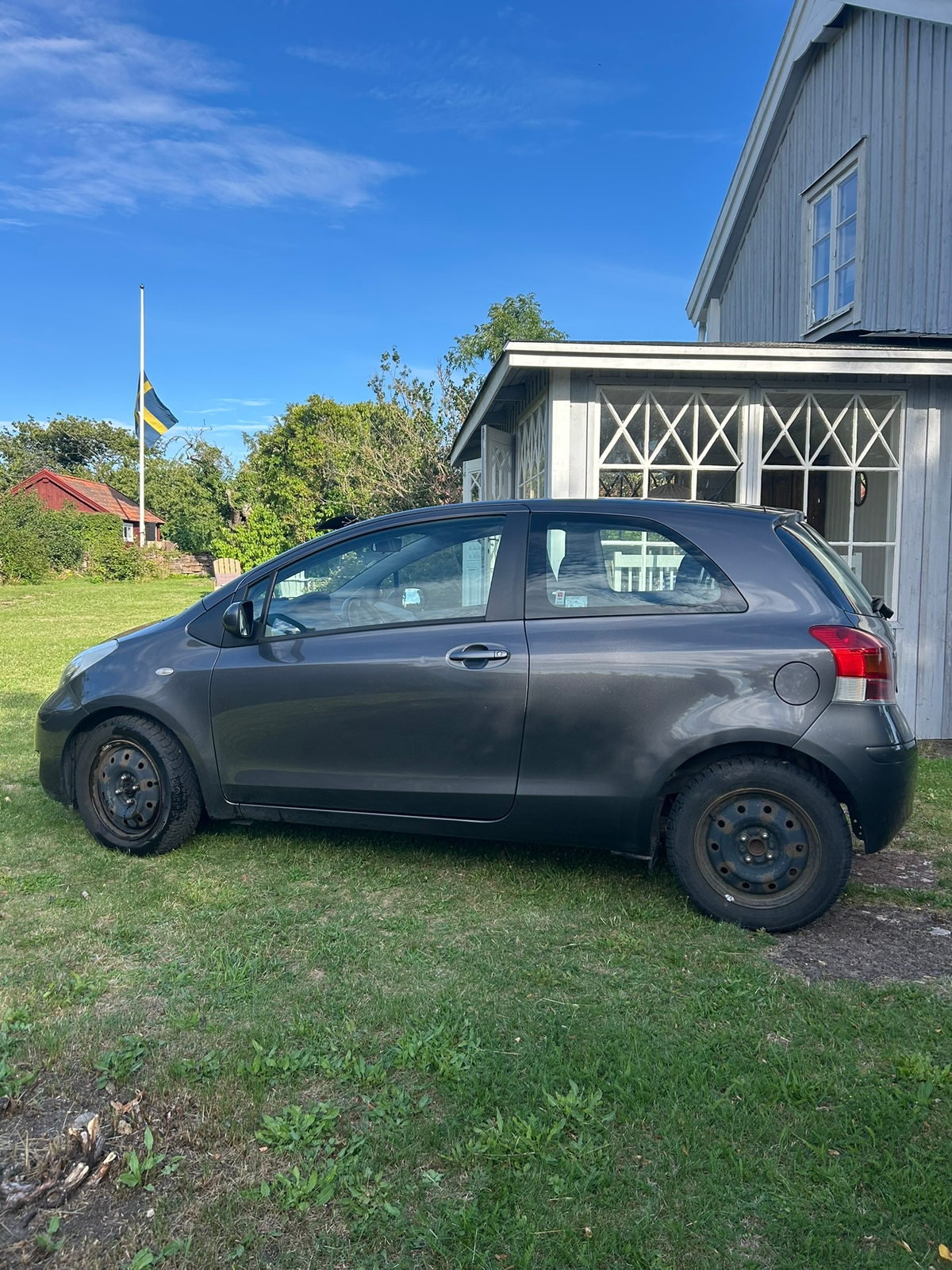 Toyota Yaris 2009, bild 2/5