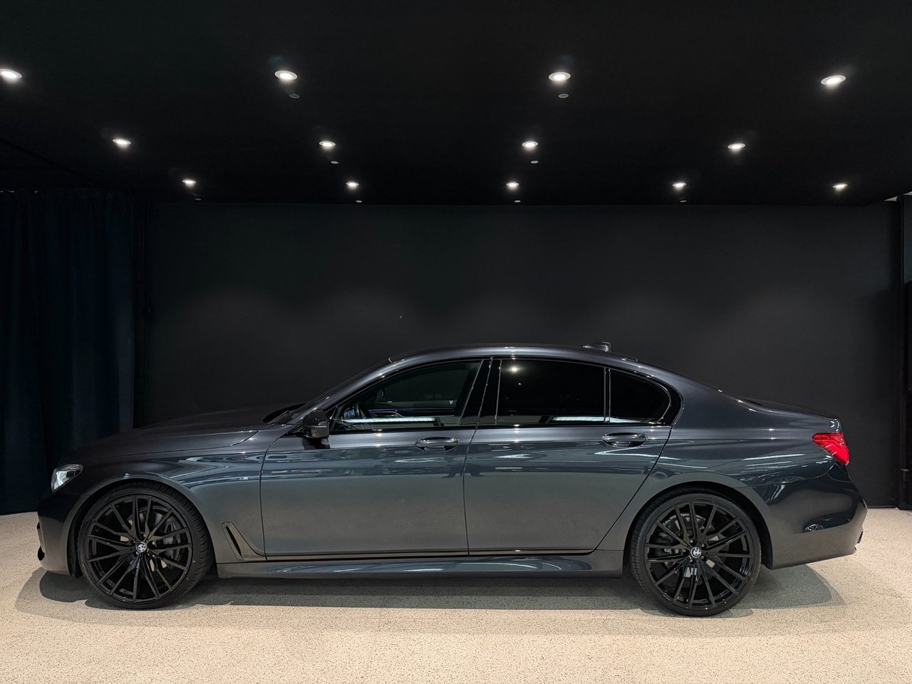 BMW 730 d 2017, bild 4/20