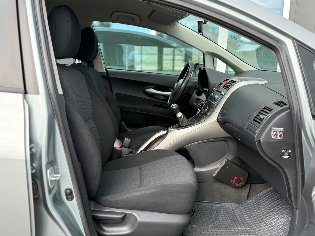 Toyota Auris 2009, bild 4/10