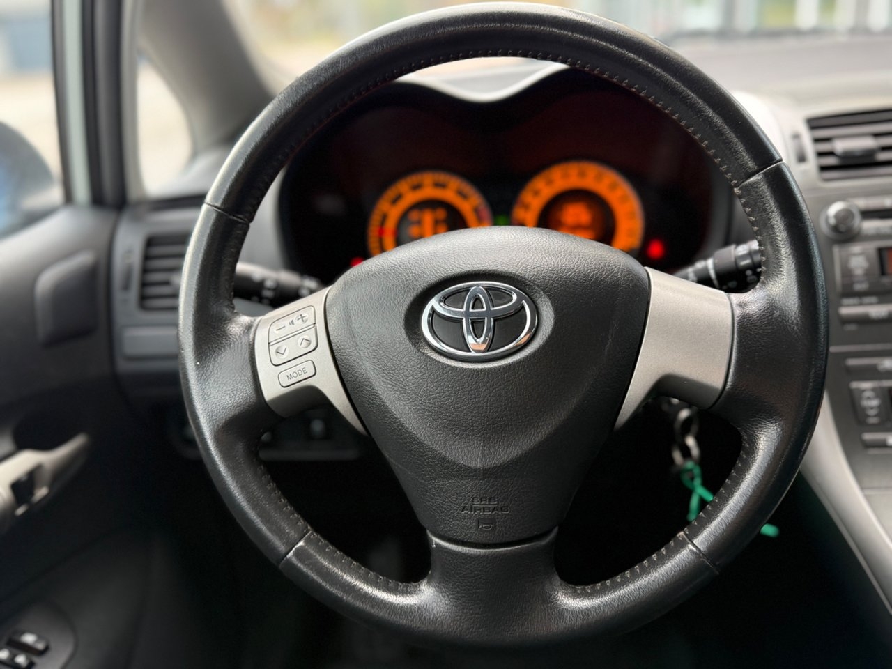 Toyota Auris 2009, bild 7/10