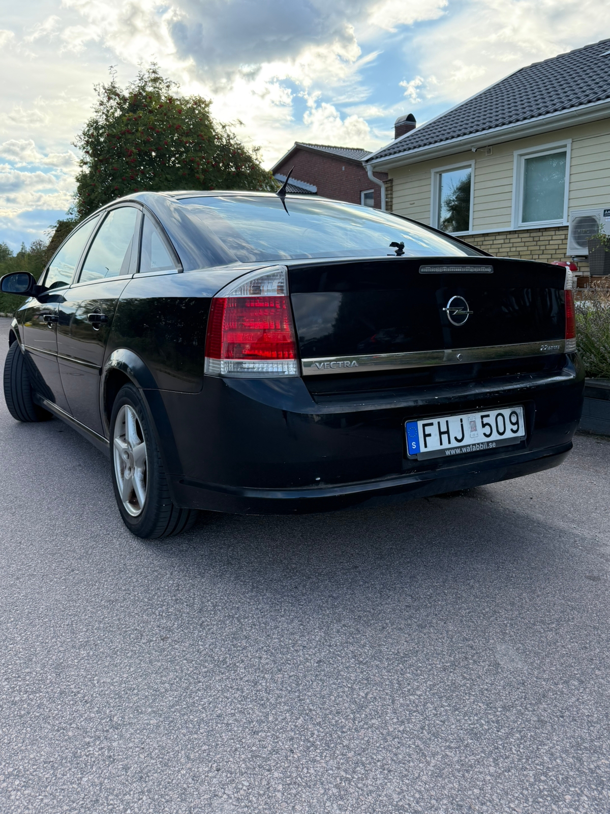 Opel Vectra GTS 2.2 Direct Manuell 2007, photo 2/8