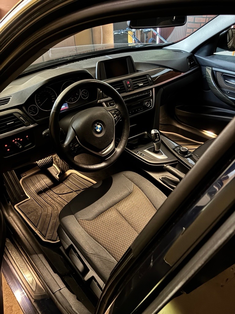 BMW 320 d Touring Steptronic 2013, bild 4/9