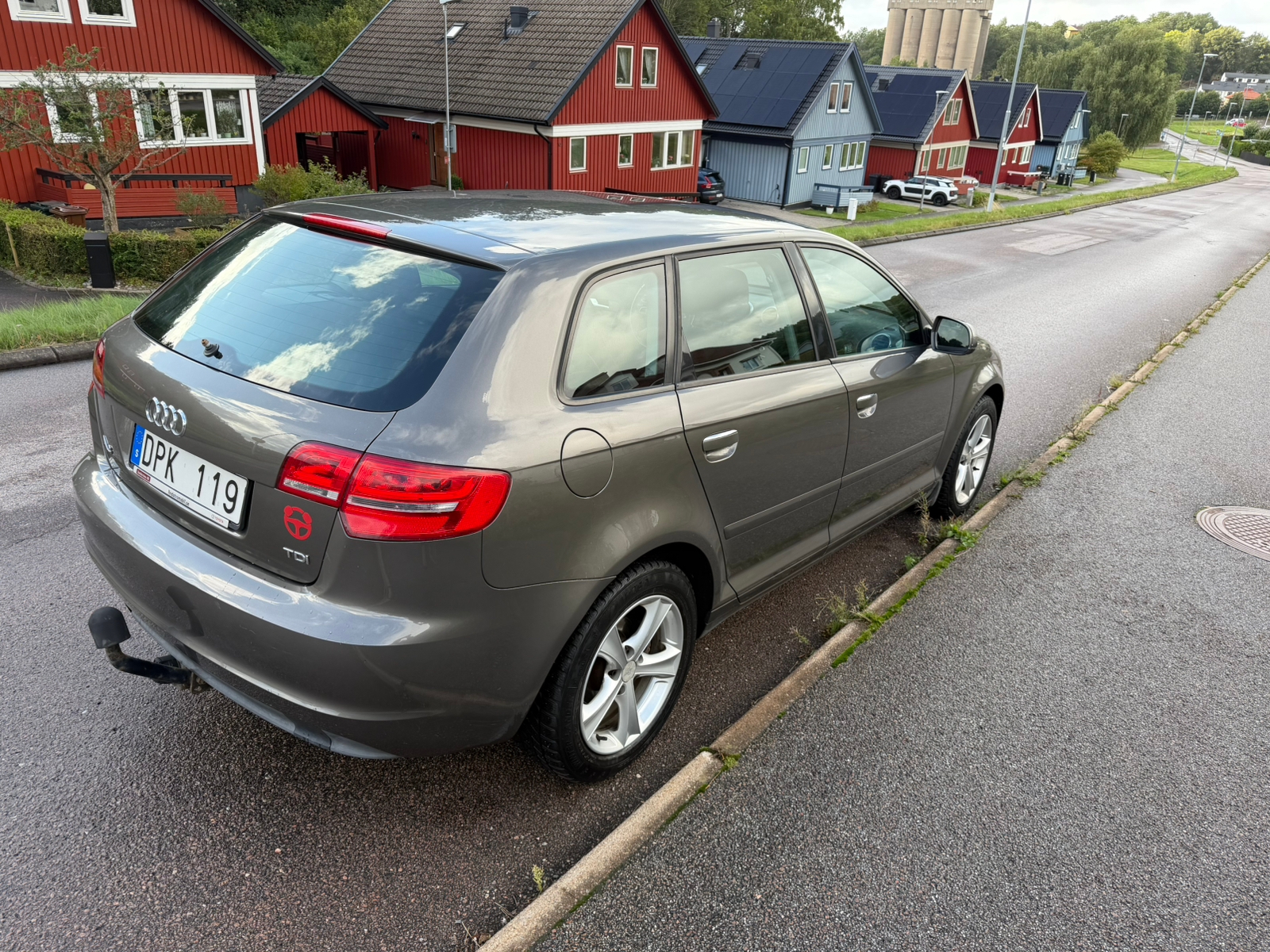 Audi A3 Sportback 1.6 TDI S Tronic 2011, bild 2/6