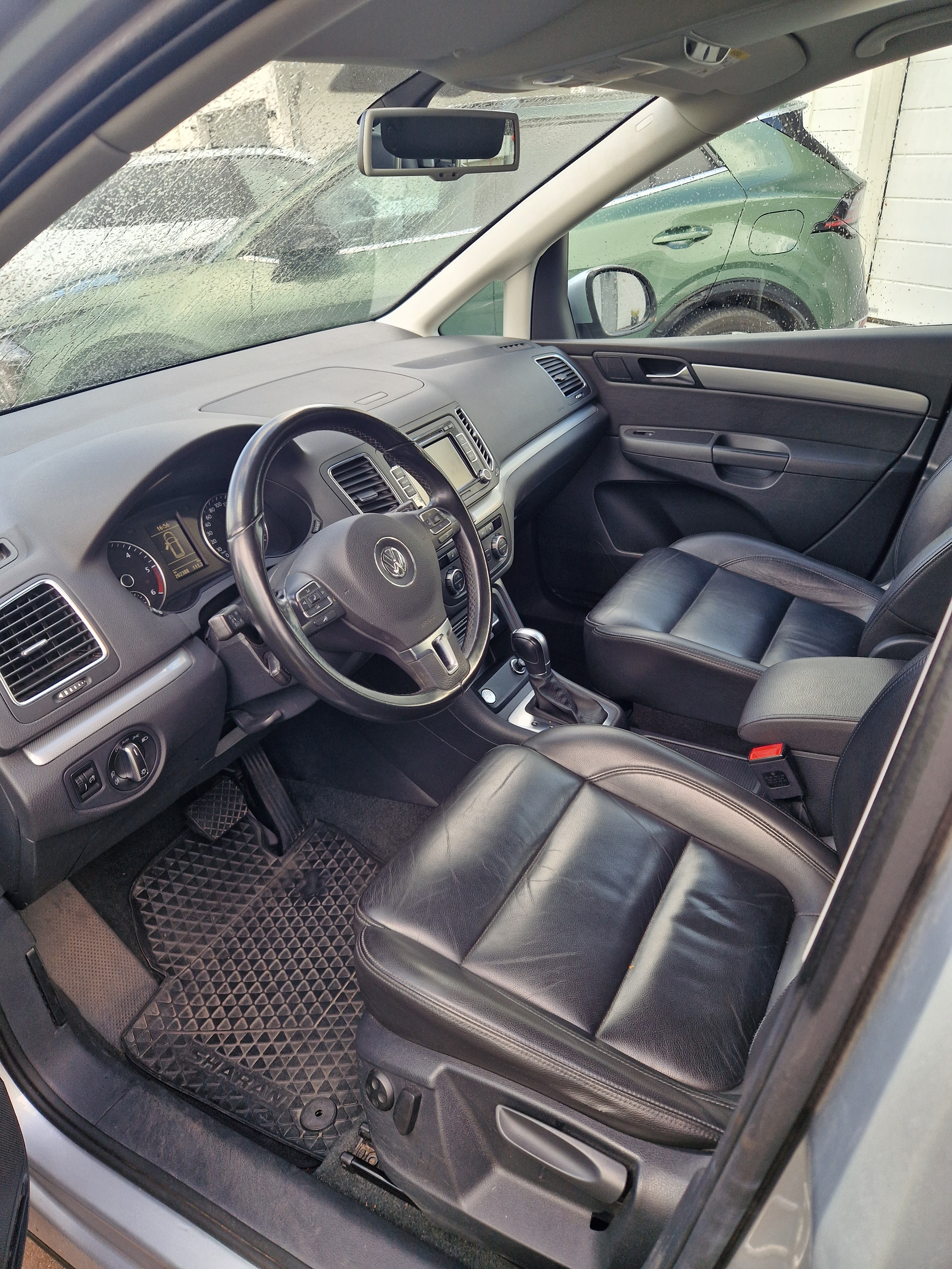 Volkswagen Sharan 2015, bild 3/9