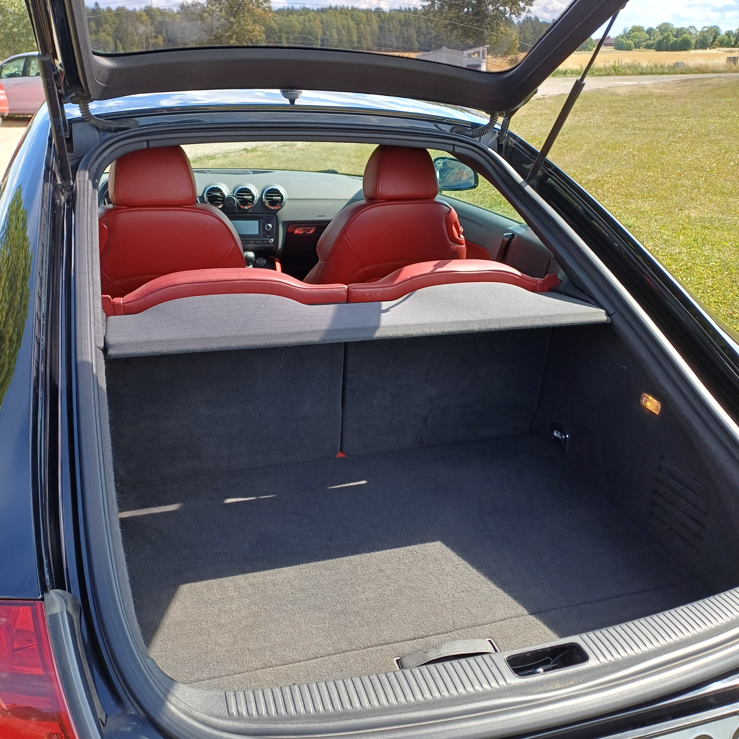 Audi TT Coupé 2.0 TFSI Manuell 2007, bild 4/4