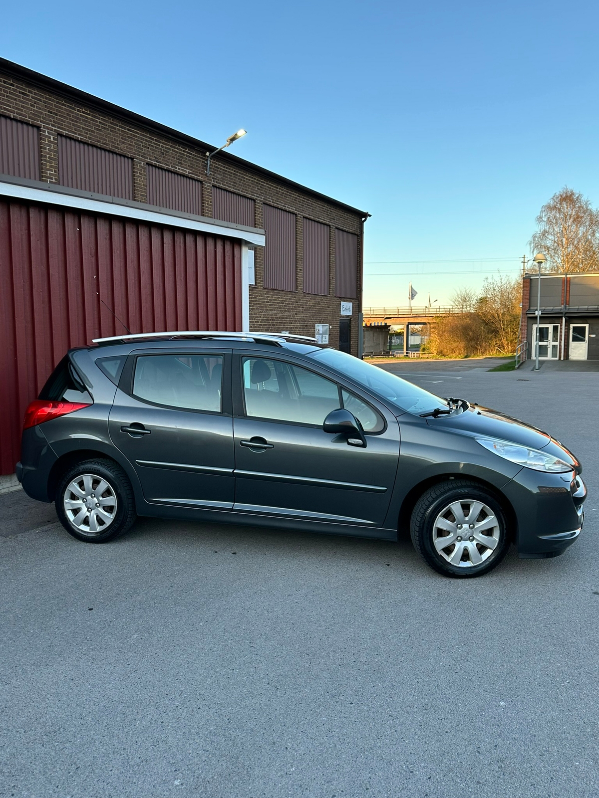Peugeot 207 SW 1.6 VTi Manuell 2009, bild 3/10