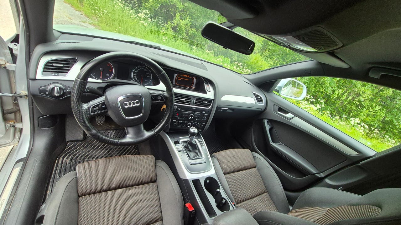 Audi A4 allroad 2011, photo 7/8