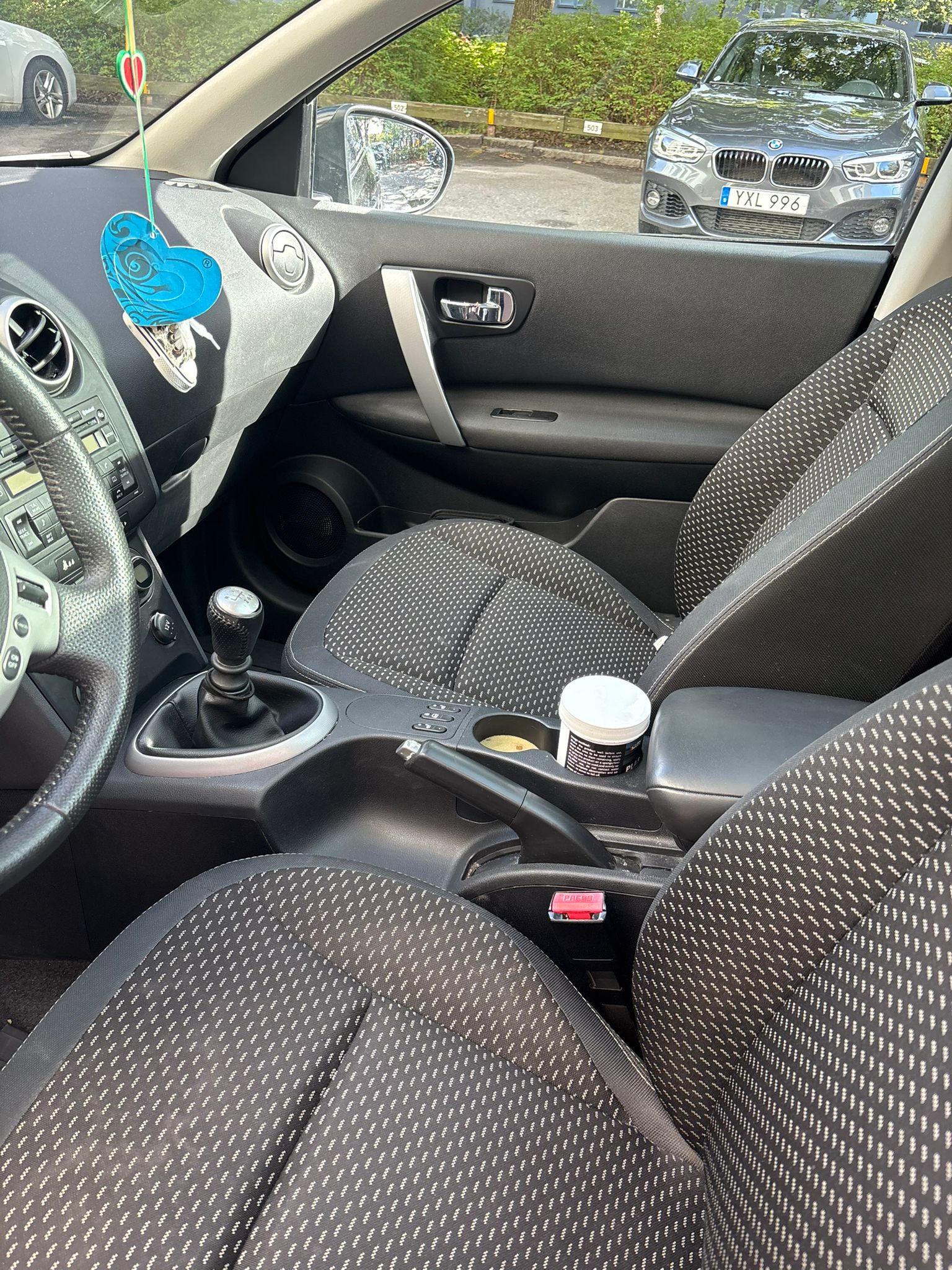 Nissan Qashqai 2.0 Manuell 2008, bild 2/6