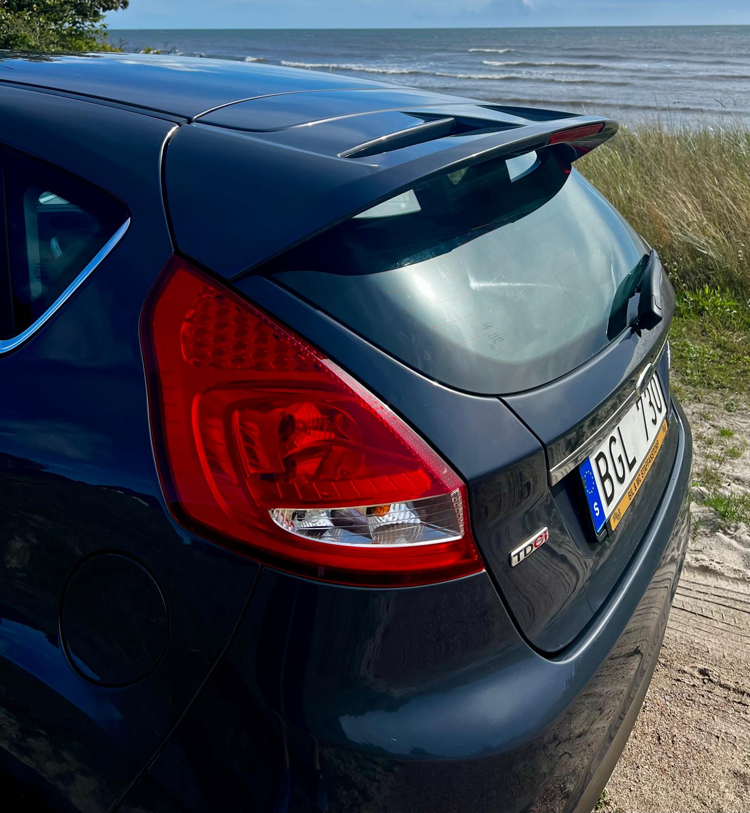 Ford Fiesta 5-dörrar 1.4 TDCi Manuell 2011, bild 5/10