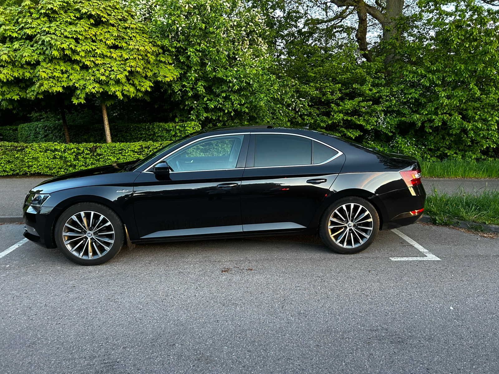 Skoda Superb 2017, bild 3/10