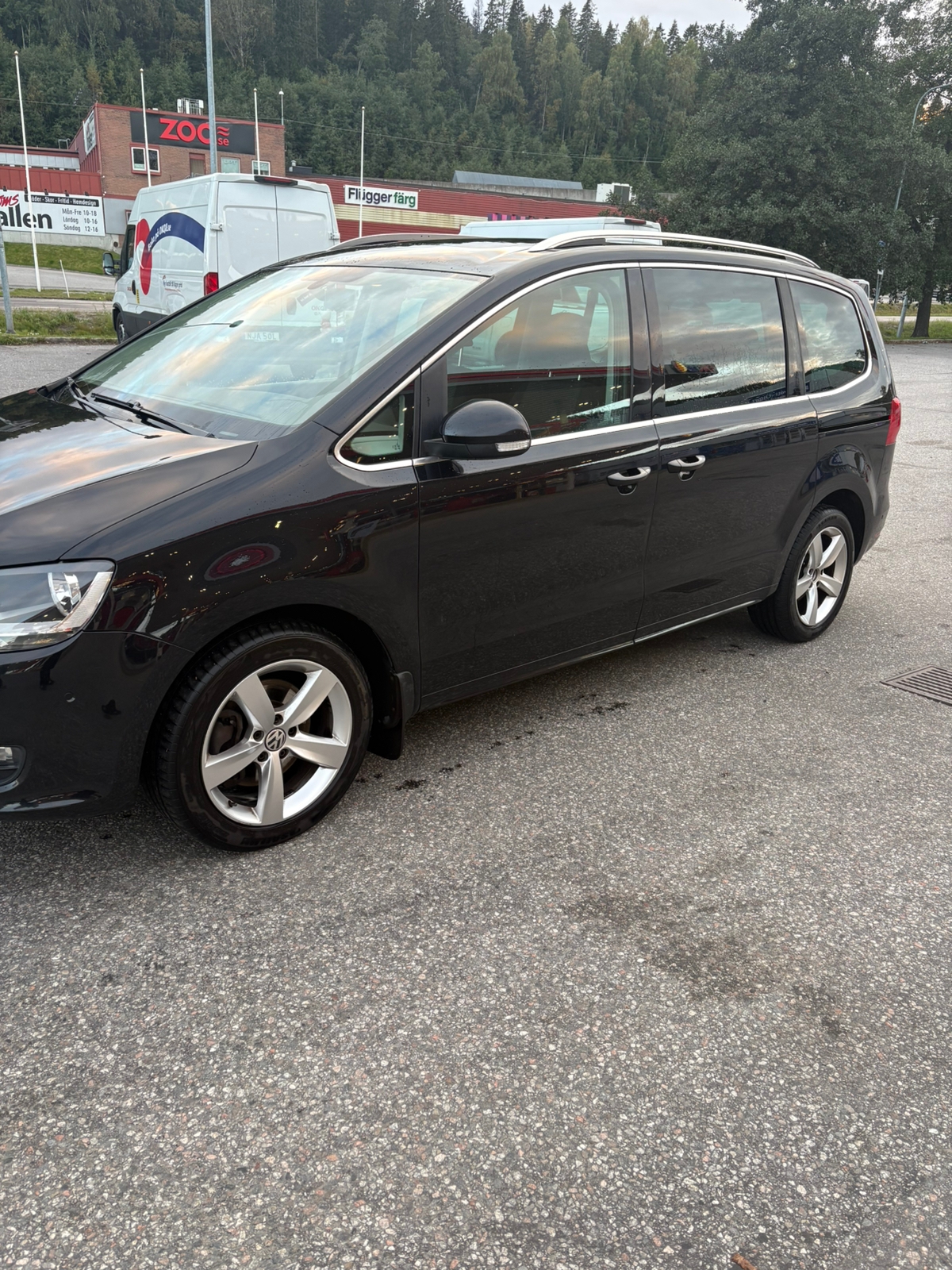 Volkswagen Sharan 2012, bild 2/8